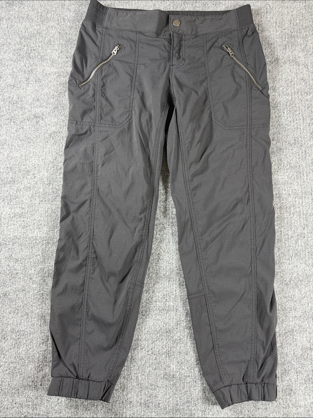 ATHLETA Black Crop Trekkie Jogger Pants